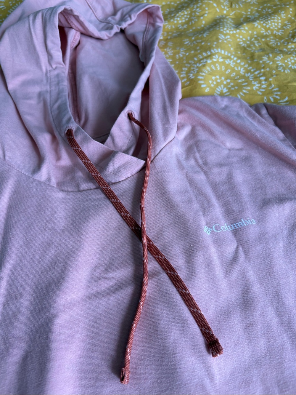 Columbia Light Pink Omni Shade Hooded Long Sleeve